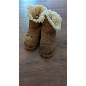 UGG Womens Gita Chestnut Suede Sheepskin Bow Ankle Boots 1018517 Size 8